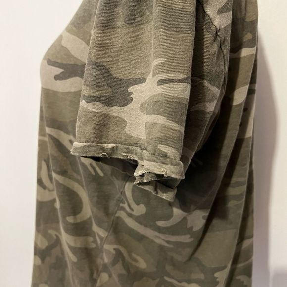 Current/Elliot distressed t-shirt, size M - Picture 4 of 7